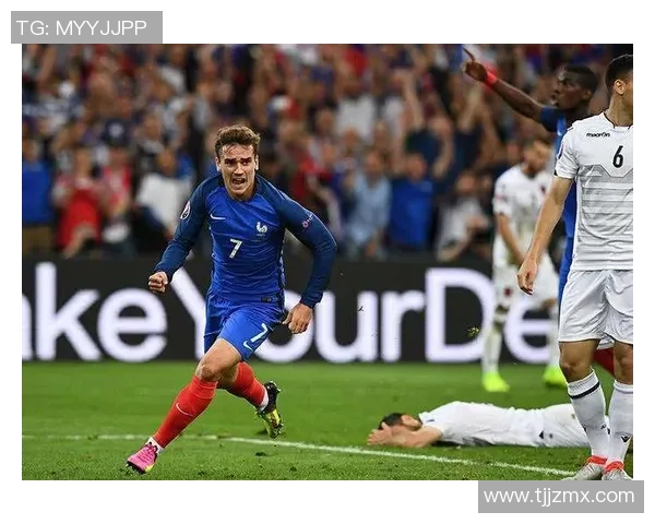 世界杯裁判决策引发热议熊猫体育深度解析争议背后的真相与影响 世界杯裁判决策引发热议熊猫体育深度解析争议背后的真相与影响